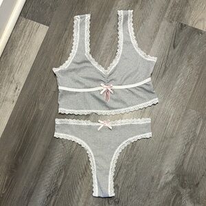 Gray Lace Trim Bralette and Panty Set Size M